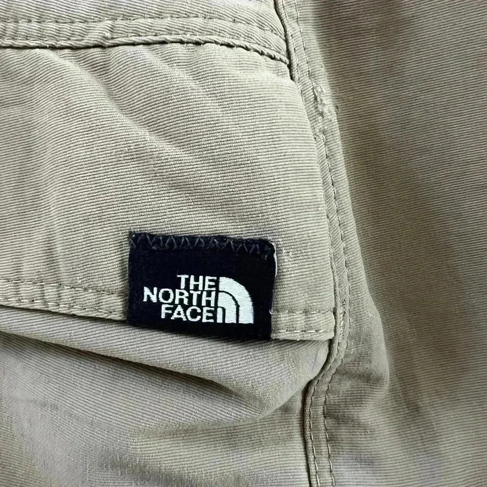 The North Face Cargo Pants Men’s Khaki Size 34